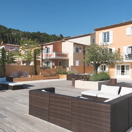 Vacanceole - Le Domaine De Camiole 4*