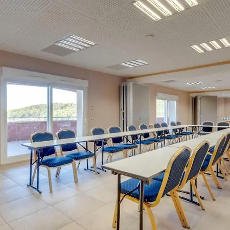 Vacanceole - Le Domaine De Camiole 4*